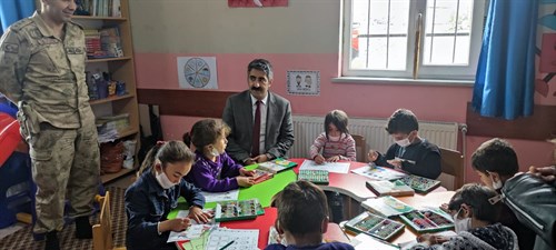 Kaymakamımız, Sincan Köyü, Aşağı Karahalit ve Yukarı Karahalit Okullarını Ziyaret Etti.